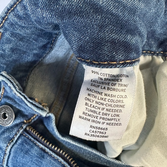 Embroidered jean skirt in size 24 - Picture 8 of 8